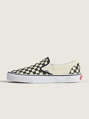 NEW VANS CHECKERED SLIP ONS